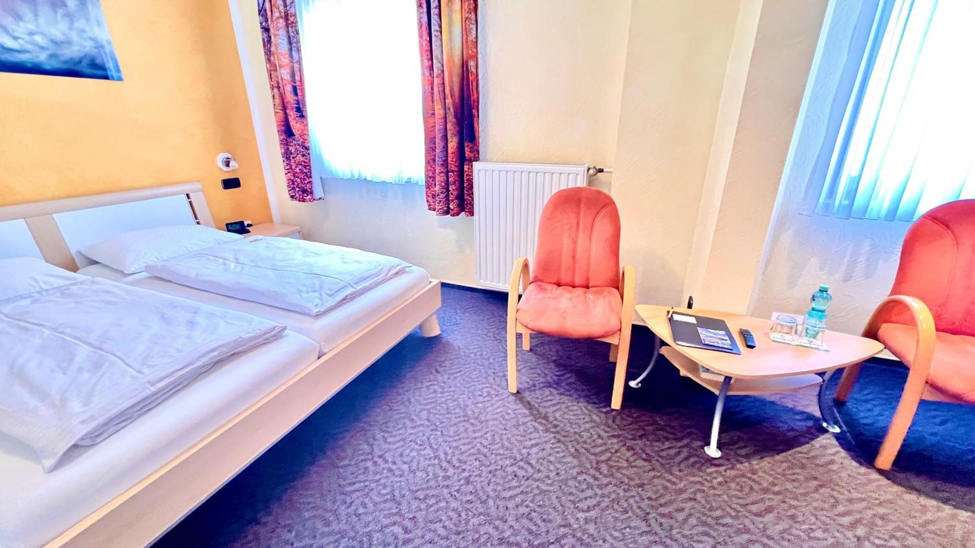 Hotel Zur Loreley - Garni Санкт Гоар Екстериор снимка